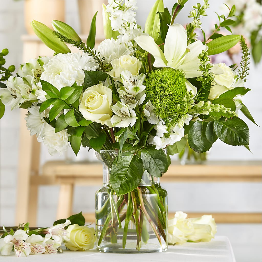 Classic Ivory – A Florist Original – Sunset Ridge Floral Llc, Morganton NC