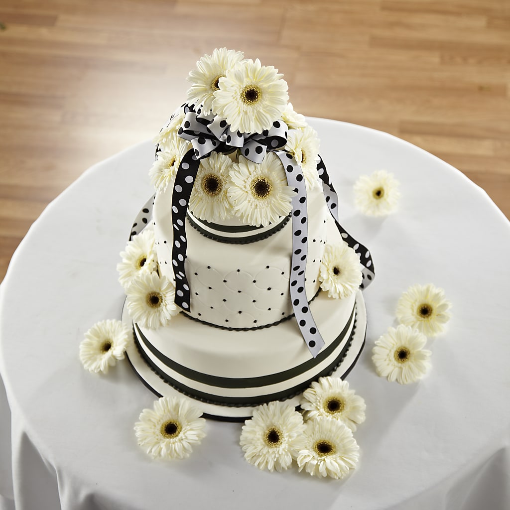 Simple Sophistication Cake Décor – Sunset Ridge Floral Llc, Morganton NC