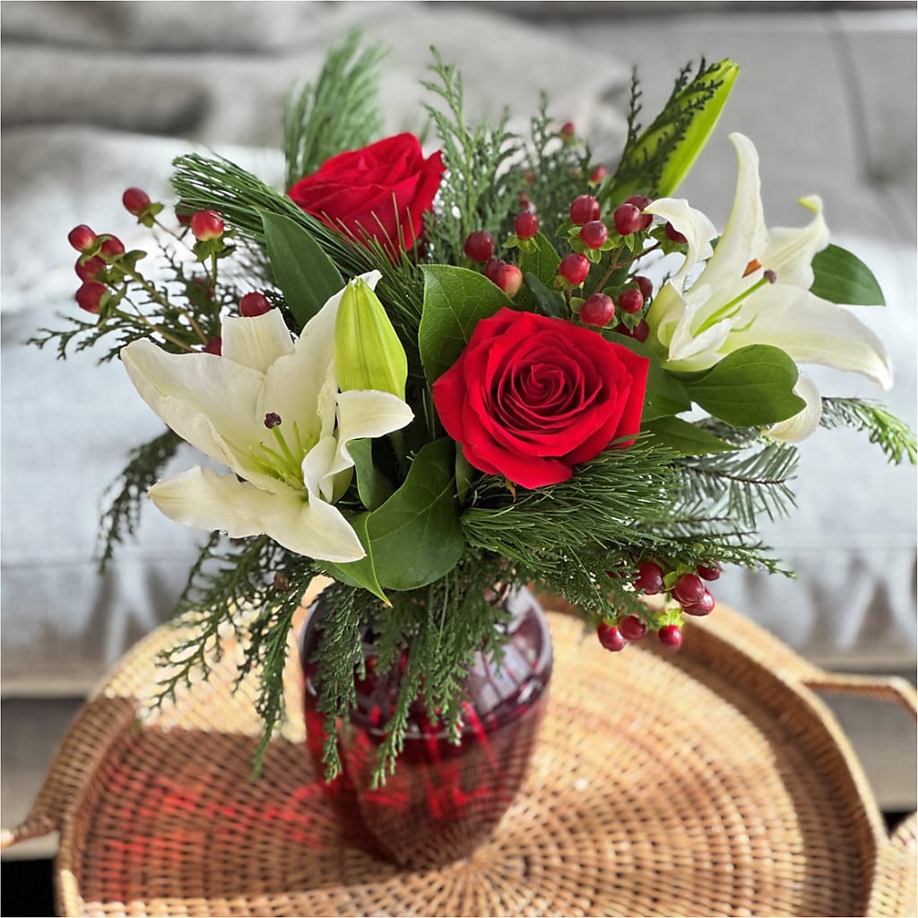 Evergreen Delight Bouquet –  Sunset Ridge Floral Llc, Morganton NC